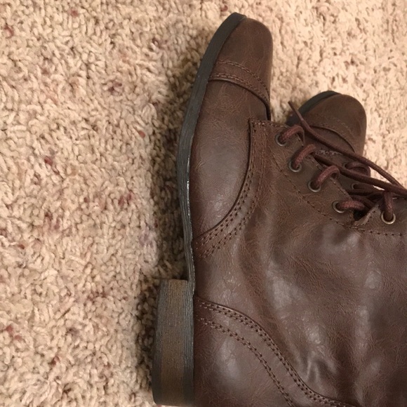 Steve Madden brown boots - Picture 6 of 6
